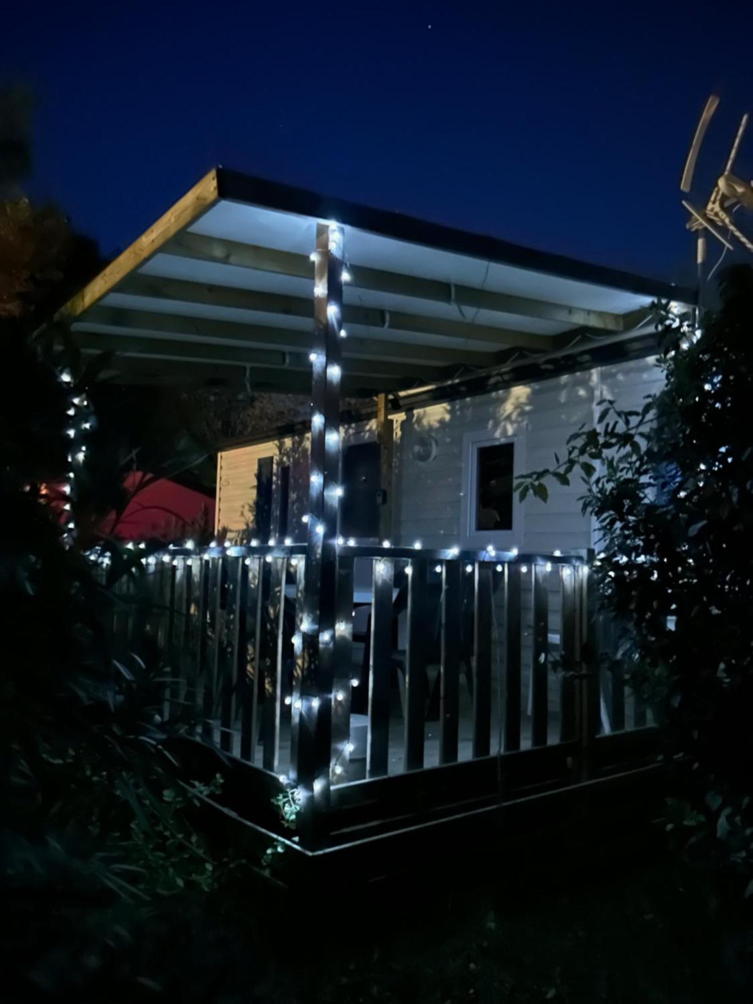 Mobil-Home Au Pied Du Luberon La Roque-d'Antheron Exterior foto